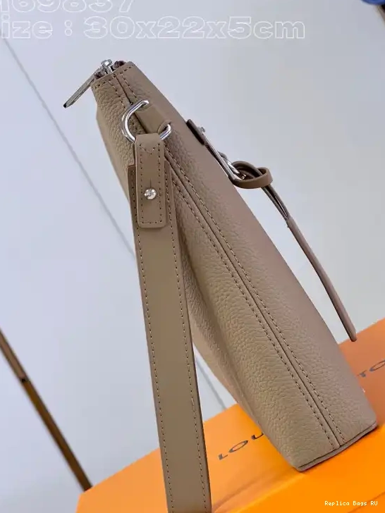 Affordable VUITTON IPAD POUCH LOUIS 0529